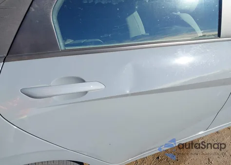 2021 Hyundai Elantra Se z USA, uszkodzony, nr VIN KMHLL4AG2MU155103